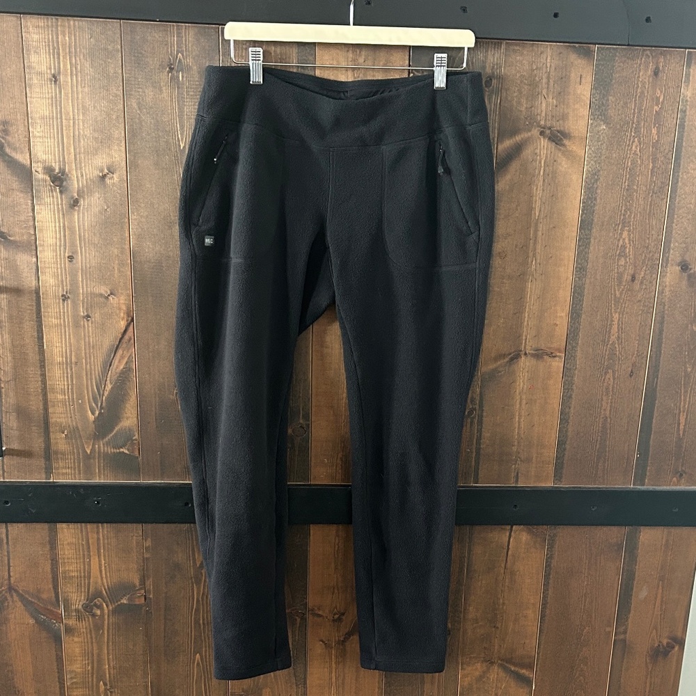 MEC Black Fleece Joggers Women’s Size L
